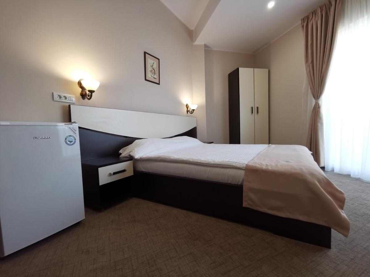 Hotel New Derby Constanta Bagian luar foto